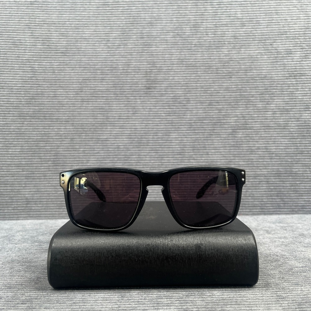 Oakley Holbrook OO9102-01 Sport Matte Black Grey Lens Sunglasses 55-18-137